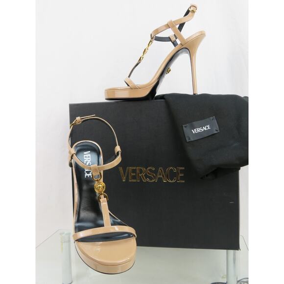 VERSACE NUDE PATENT LEATHER GOLD HEAD MEDUSA LOGO SANDALS HEEL PUMPS 40 10 ITALY